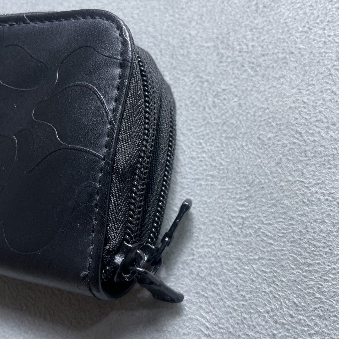 BAPE BLACK EMBOSSED CAMO COIN & KEY PURSE (Category: Wallets & Card Holders) located in Manila. Submitted by revise.ph_ (Listing ID 1463231309, Image 3). Description: BAPE BLACK EMBOSSED CAMO COIN & KEY PURSE Made in Height/Length:3.2 Width:4.7 Side Width:1.3 Issue: Price: 1,000 Free Shipping Via Jnt.