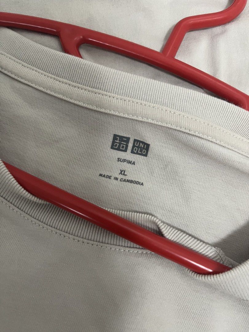 Basic Tees (Category: Tshirts & Polo Shirts) located in Singapore. Submitted by spicypretz (Listing ID 1463199131, Image 7). Description: Fits L-XL.