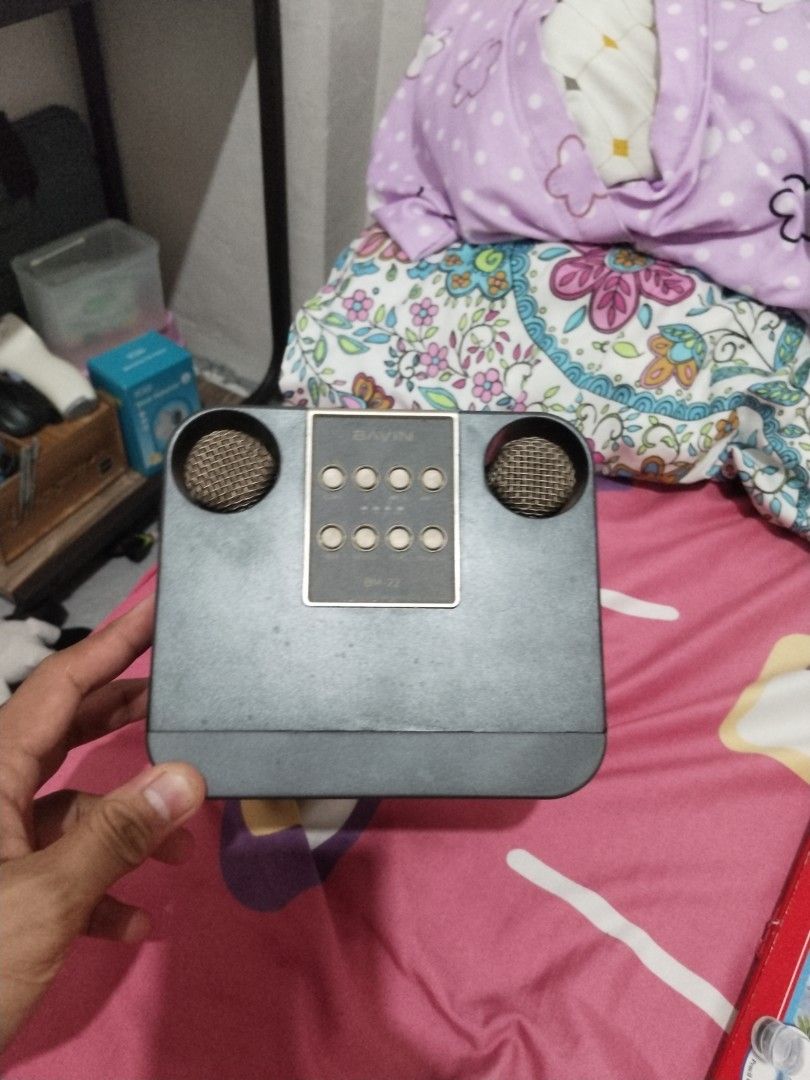 BAVIN BM-22 Speaker (Category: Other Audio Equipment) located in Quezon City. Submitted by BienArt (Listing ID 1463211177, Image 3). Description: - BAVIN BM-22 audio mixer speaker - Controls for tone, reverb, echo, and vocal - Blue indicator light shows when powered on - Ports available on the sides - Perfect for karaoke or enhancing your sound setup.