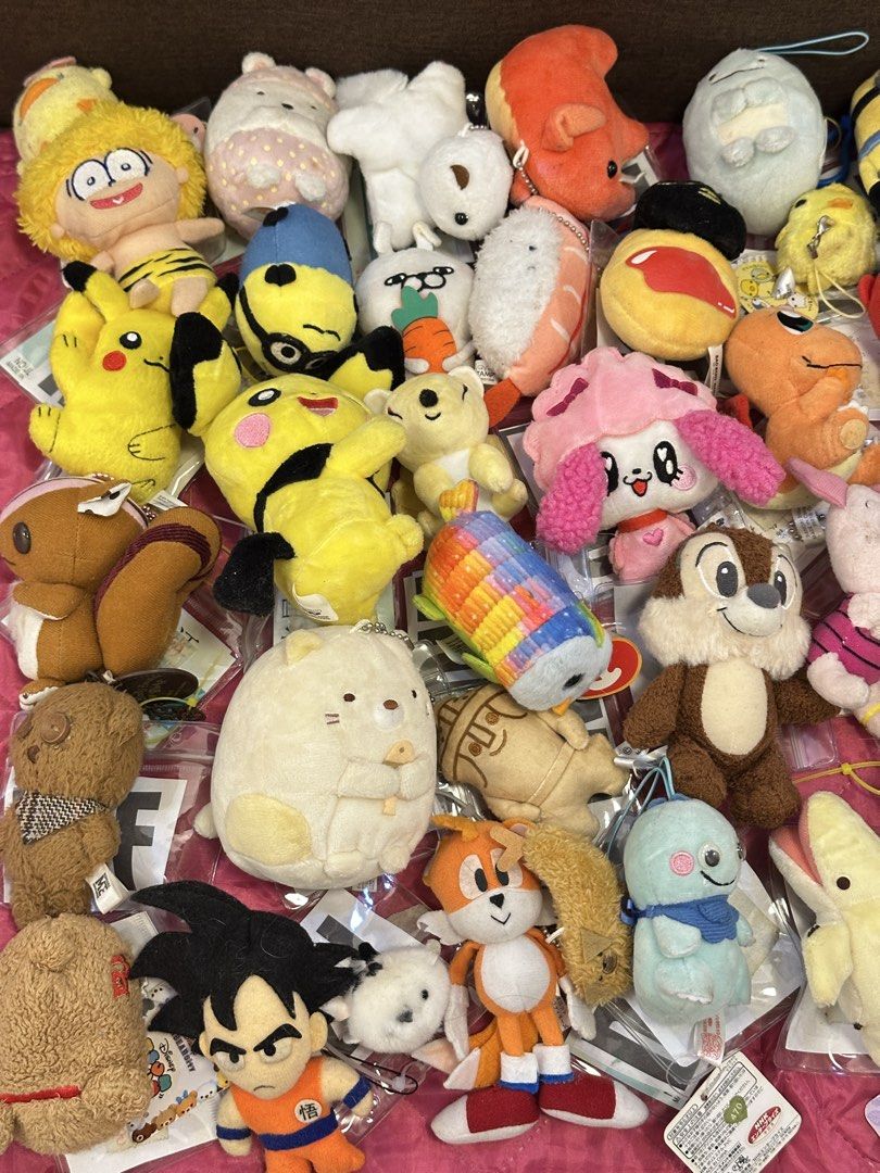 BeautyPLE Assorted Preloved Character Charms 67pcs (Category: Luxury Accessories) located in San Pedro. Submitted by BeautyPle (Listing ID 1463240728, Image 2). Description: 67 pcs. Shipping: J&T .