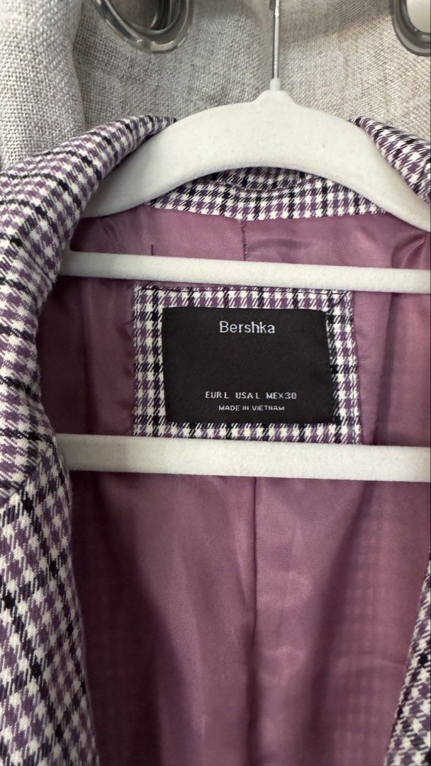 Bershka Double Breasted Plaid Blazer Purple (Category: Coats, Jackets and Outerwear) located in Manila. Submitted by patc20 (Listing ID 1463179718, Image 3). Description: - Size L - Bershka double-breasted blazer - Classic plaid pattern (purple, white, black) - Fully lined with contrasting purple fabric - Two-button front closure - Button details on cuffs - Versatile for smart casual looks.
