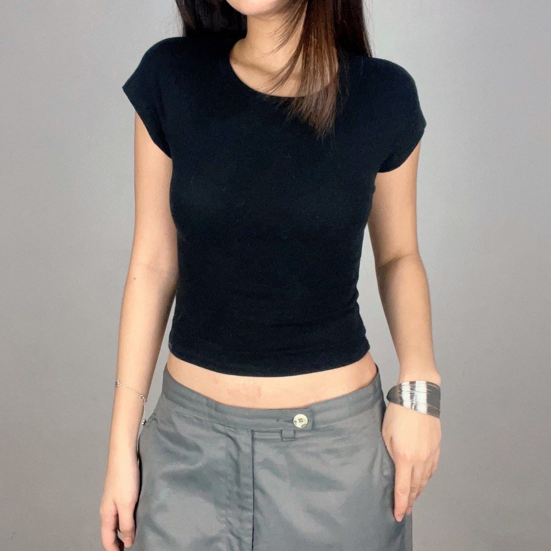 black basic cotton micro top (Category: Others Tops) located in Manila. Submitted by pabili.ph (Listing ID 1463185475, Image 1). Description: xs to small L17", up to B32".