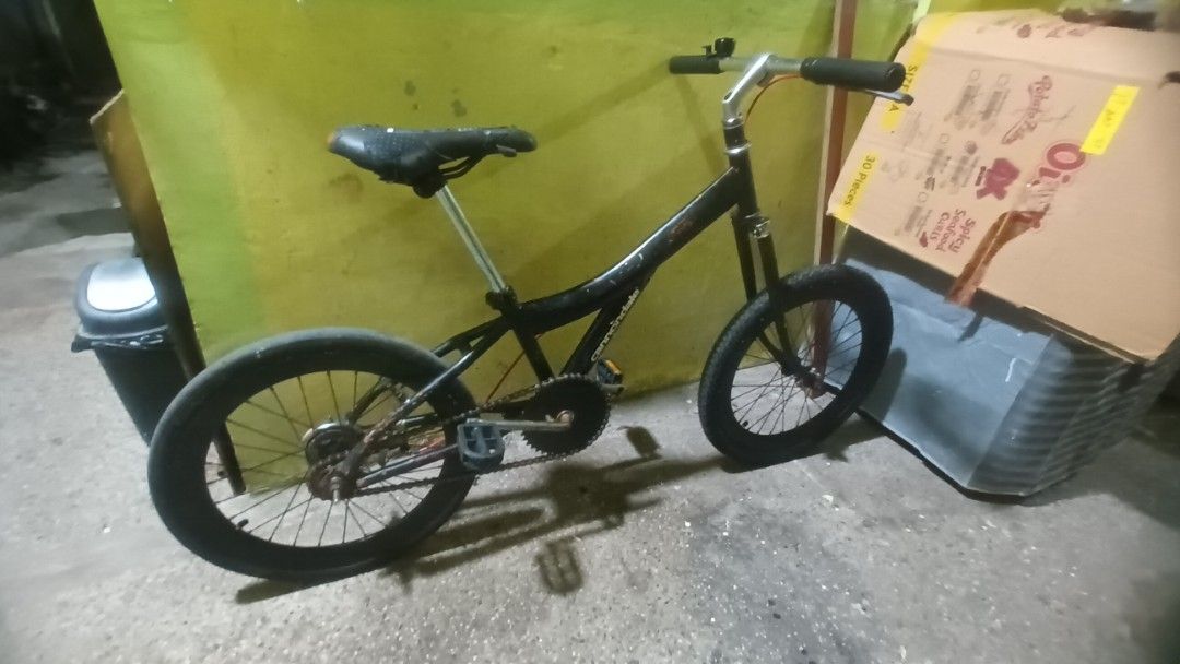 Black BMX Bicycle (Category: Bicycles) located in Manila. Submitted by fritz2 (Listing ID 1463266965, Image 3). Description: - Black BMX bike size 20in wheels - Sturdy frame for durability - New tires and tube, new brake lever - Ready for its next rider - Feel free to ask questions!.