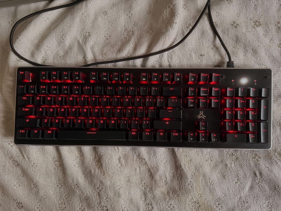 Black Gaming Keyboard with RGB Backlighting (Category: Computer Keyboard) located in Zamboanga. Submitted by biiivs (Listing ID 1463184218, Image 2). Description: RAKK KIMAT XT.LE RGB Mechanical Gaming Keyboard Full-size 104-key mechanical keyboard with numpad RGB backlighting with multiple lighting modes Wired USB connection Fully working Perfect for gaming or everyday use! ₱1300 PAYO mod: j&t | mop: gcash No unboxing, no refunds.