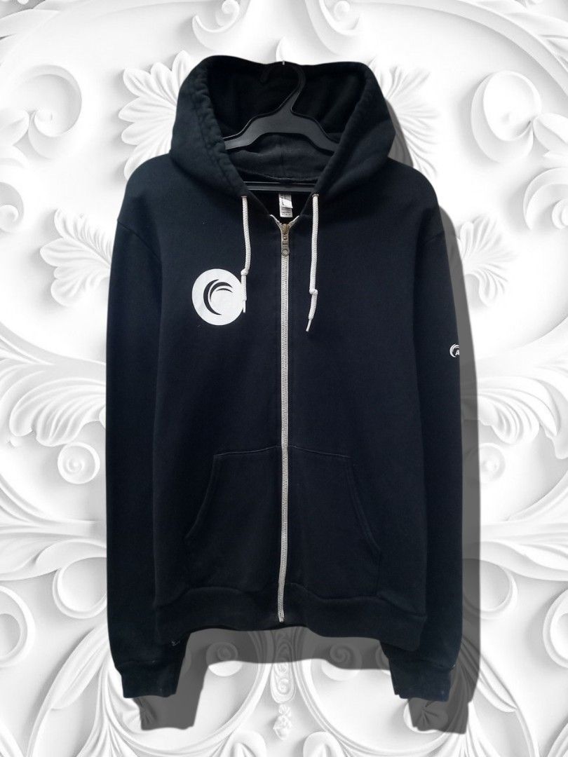 Black Hoodie Jacket (Category: Hoodies) located in Aguinaldo. Submitted by baguioukayukay2600 (Listing ID 1463124477, Image 1). Description: .