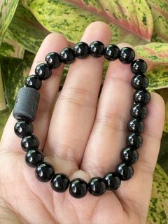 (Category: ) located in . Submitted by selling_low_by_bella_ben (Listing ID 1463276706, Image 1). Description: .