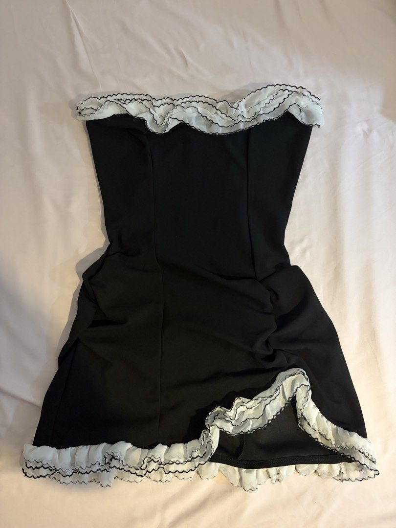 Black ruffle dress (Category: Dresses) located in Taguig. Submitted by sev3nelev3n (Listing ID 1463307595, Image 1). Description: .