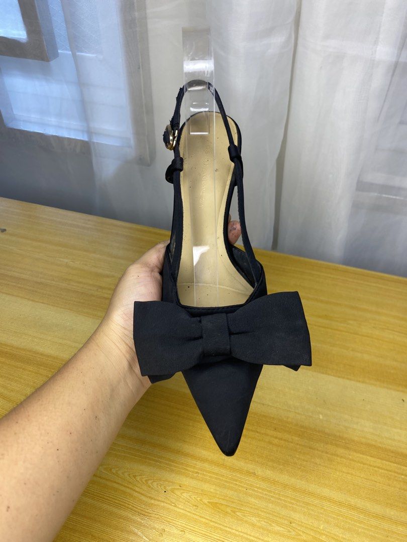 Black sandal (Category: Heels) located in Davao. Submitted by jennicaestrella_1995 (Listing ID 1463324301, Image 3). Description: .