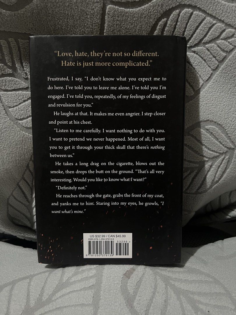 Blackthorn Deluxe Edition (Hardcover) (Category: Storybooks) located in Subic. Submitted by thebookowl (Listing ID 1463317226, Image 2). Description: Please avoid asking questions that are already on this post: Authentic Deluxe edition with sprayed and stenciled edges Foil stamp on hardcover Endpaper artwork No foxing No tanning No spine crease Minor dents due to shipping Please refer to photos Last price posted Available unless posted otherwise.