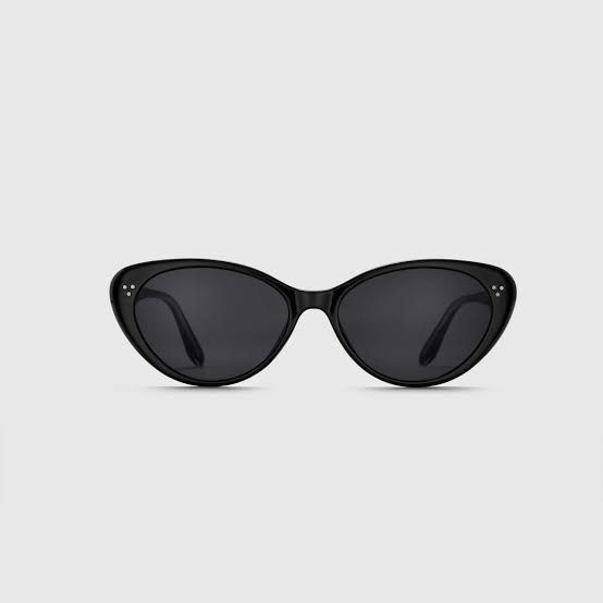 Blue Elephant Bibi Sunglasses in Black (Category: Sunglasses & Eyewear) located in Quezon City. Submitted by bunnybunbunn (Listing ID 1463235787, Image 1). Description: - Bnew. Never been used. - Bought in Sokor 2025 - Comes with pouch..