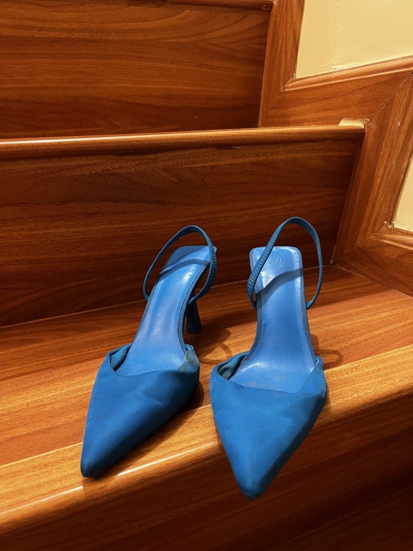 Blue Slingback Pointed Toe Heels (Category: Heels) located in Taguig. Submitted by banannananas (Listing ID 1463294989, Image 3). Description: - Stylish blue slingback heels - Elegant pointed toe design - Secure and comfortable elastic strap at the back - 2inch heel height - Ideal for both casual and formal outfits - Please note: Minor delt on the side , as pictured..