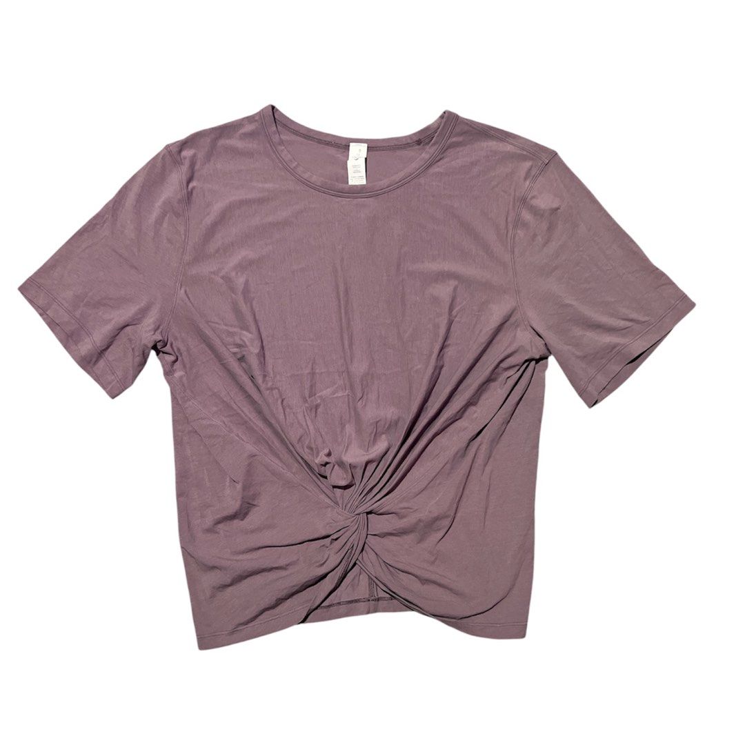 BNWOT Lululemon Crescent Tee *Silver dot 12 (Category: Activewear) located in Iba. Submitted by xooperfindslb (Listing ID 1463298515, Image 3). Description: Brand new without tag Lululemon Crescent Tee *Silver Graphite purple ( not sure sa color) Parang lilac color. Dot 12 New natanggal lang hang tag. No issue .