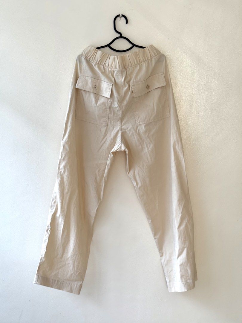 SMALL BNWT GAP Off-Duty Khaki Pants (Category: Other Bottoms) located in San Juan City. Submitted by sayshops (Listing ID 1463171832, Image 2). Description: Brand: GAP Color: Khaki Waistband: Elastic for ultimate comfort Pockets: Two front pockets, two buttoned back pockets Fit: Straight leg Condition: Brand new with original tag attached Originally CAD $ 85 (around ₱3800) selling for ₱500 only helping tags UNIQLO ZARA MANGO .