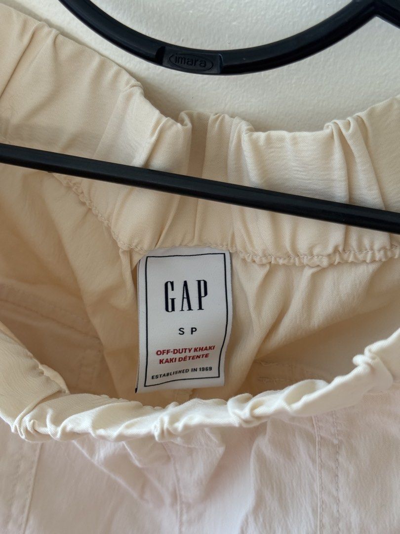 SMALL BNWT GAP Off-Duty Khaki Pants (Category: Other Bottoms) located in San Juan City. Submitted by sayshops (Listing ID 1463171832, Image 3). Description: Brand: GAP Color: Khaki Waistband: Elastic for ultimate comfort Pockets: Two front pockets, two buttoned back pockets Fit: Straight leg Condition: Brand new with original tag attached Originally CAD $ 85 (around ₱3800) selling for ₱500 only helping tags UNIQLO ZARA MANGO .