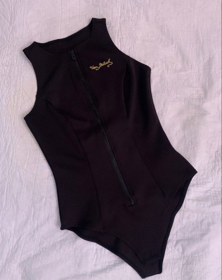 Bodysuit top (Category: Swim Top & Rash Guards) located in Cavite. Submitted by ravencancel (Listing ID 1463254048, Image 1). Description: .
