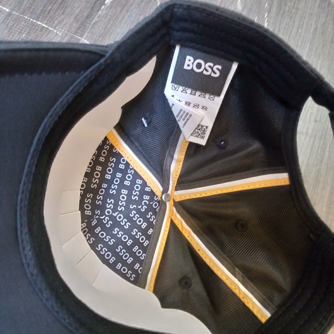 BOSS Black Baseball Cap with Perforated Detail (Category: Caps & Hats) located in Manila. Submitted by pablopresk0. (Listing ID 1463273715, Image 3). Description: FOR SALE🧢 EXCELLENT CONDITION✅ MANILA LOCATION📍 JNT/LBC/LALAMOVE📦 PM IF INTERESTED📩.