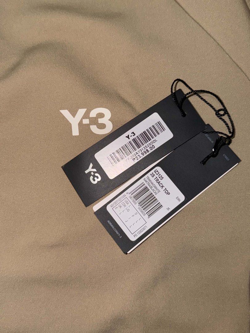 Brand new Y-3 Original jacket (Category: Coats, Jackets and Outerwear) located in Manila. Submitted by parleene (Listing ID 1463161201, Image 3). Description: .