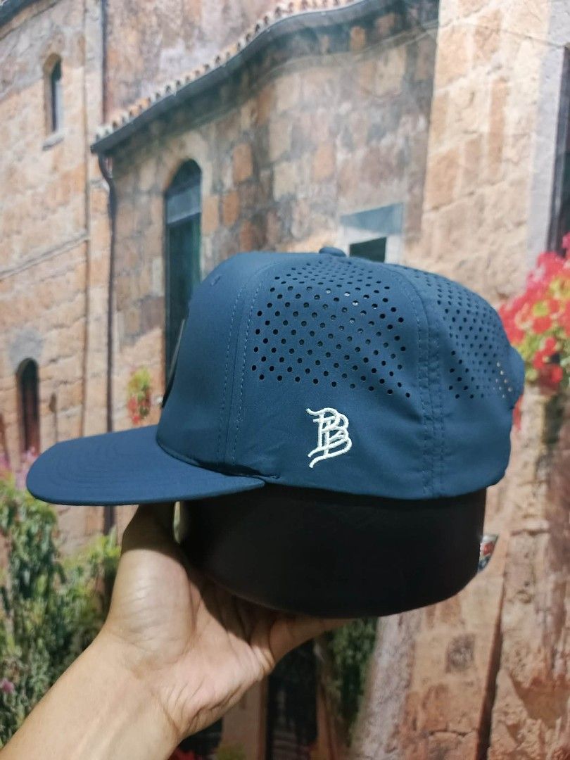 Branded bill cap (Category: Caps & Hats) located in Valenzuela. Submitted by shs.by.marc (Listing ID 1463194714, Image 2). Description: Location: Karuhatan Valenzuela.