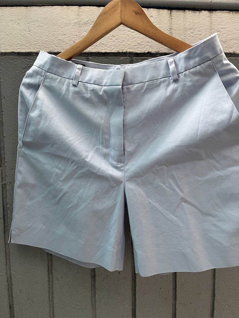 Brooks Brothers 346 2000s shorts (Category: Shorts) located in Manila. Submitted by mkjah (Listing ID 1463275163, Image 1). Description: Brook Brothers 346 2000s Blue Chino Shorts Size: (W) 30 (L) 17 (Lo) 11.5 (Thigh) 11.5 (Inseam) 6 (Rise) 9.5 Color may vary due to lighting Good condition 8.5/10 Price 550 plus shipping Please manage your expectations before placing your order. Please note that there may be stains or anything. the pictures will b