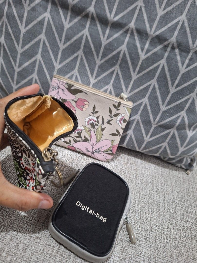 Wallet Bundle A (Category: Purses & Pouches) located in Naga. Submitted by bellebargainbox (Listing ID 1463186077, Image 2). Description: Bench coin purse 1 gadget case 1 printed coin purse.