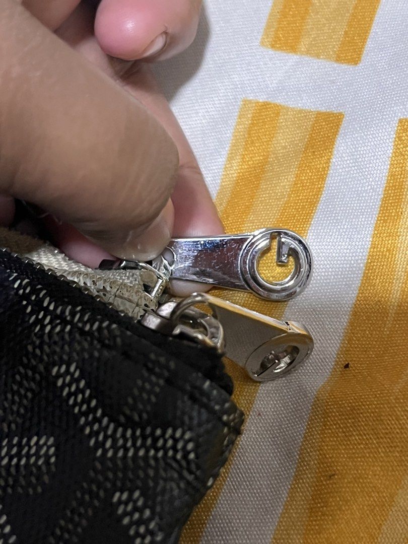 Bundle Goyard pouch (Category: Luxury Bags & Wallets) located in Cagayan de Oro. Submitted by prelovedukayukaybags_cdo (Listing ID 1463262315, Image 3). Description: .