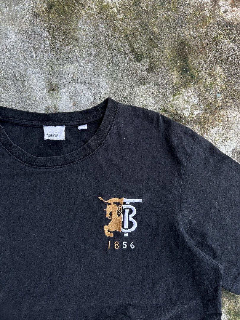 Burberry Basic Logo Shirt (Category: Tshirts & Polo Shirts ) located in Balanga. Submitted by nothingtohold.co (Listing ID 1463287625, Image 2). Description: Burberry Basic Logo Shirt XXL on tag | 22 width | 28.5 length | 9.5 condition Need wash only Gcash | jnt | bataan Vouch~vc.