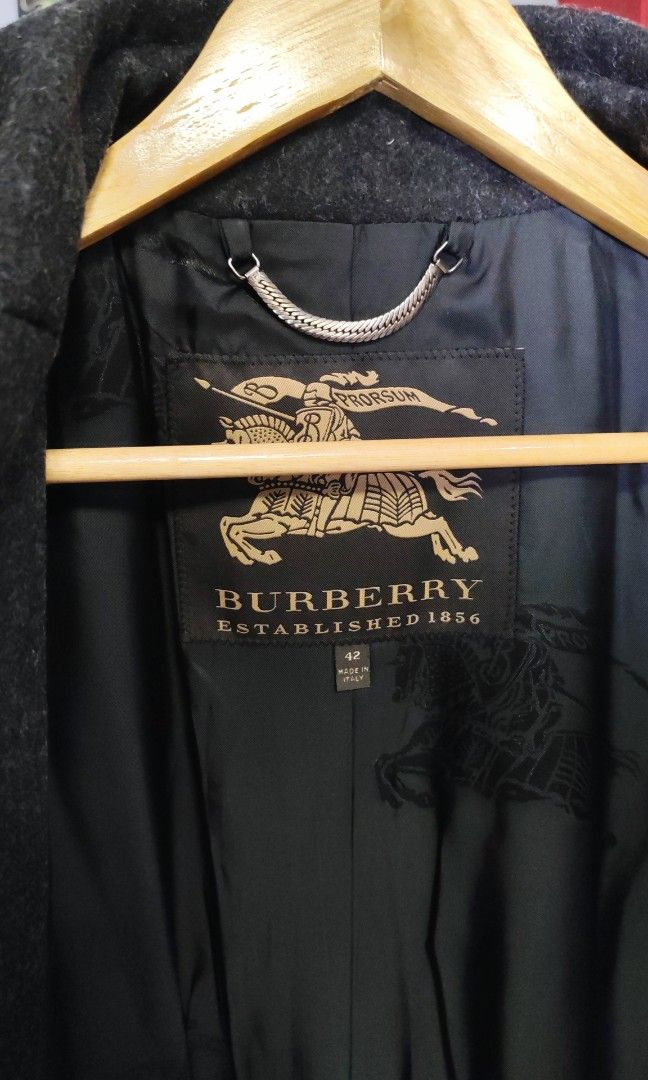 Burberry Prorsum dark grey wool coat (Category: Coats, Jackets and Outerwear) located in General Mariano Alvarez. Submitted by legitonhand.ph35961 (Listing ID 1463257159, Image 3). Description: Burberry Prorsum dark grey wool coat Available size 42 Pre owned excellent Condition 100℅ Authentic /Original Cod available thru Lbc Please send me a message thankyou 📩.