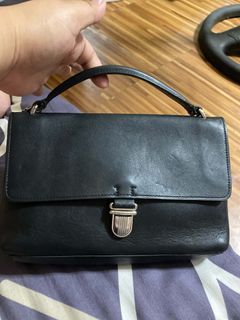 (Category: ) located in . Submitted by bhiejoy30 (Listing ID 1463127134, Image 1). Description: .
