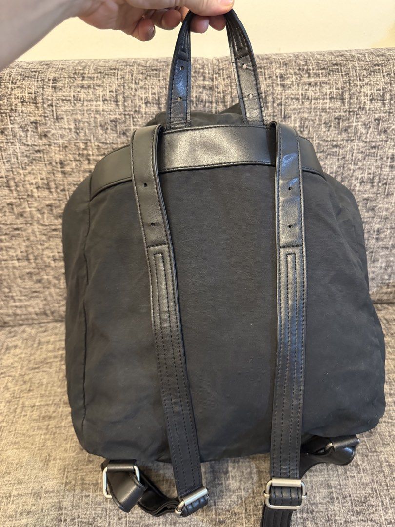 CALVIN KLEIN BACKPACK 17x15 (Category: Backpacks) located in Manila. Submitted by jaylo06 (Listing ID 1463184254, Image 2). Description: Issue minimal rubs sa top handle sa rubber lining color rate 9/10 naka etiketa na CK naka hologram na CK sa lining naka etiketa po sa may gusto pm lang po thanks.