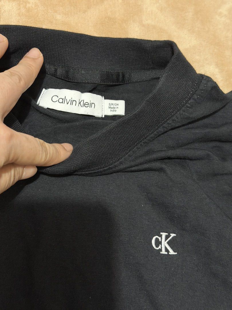 Calvin Klein Womens Black Top size Small (Category: Blouses) located in Cebu City. Submitted by sultrychicmary (Listing ID 1463315002, Image 2). Description: .