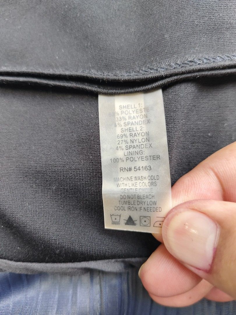 Calvin Klein women's jacket (spandex) (Category: Coats, Jackets and Outerwear) located in Baguio. Submitted by archival_thrifted.ph. (Listing ID 1463210049, Image 3). Description: FOR SALE ‼️ .CALVIN KLEIN WOMENS JACKET . EXCELLENT CONDITION .SIZE 10 ON TAG .PHP 980 PLUS SF .❌❌ COP/COD .MOP GCASH .COURIER J&T .BAGUIO AREA .DM FOR SURE BUYER TY.