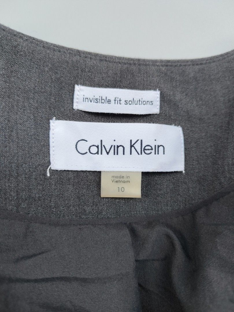 Calvin Klein women's jacket (spandex) (Category: Coats, Jackets and Outerwear) located in Baguio. Submitted by archival_thrifted.ph. (Listing ID 1463210049, Image 2). Description: FOR SALE ‼️ .CALVIN KLEIN WOMENS JACKET . EXCELLENT CONDITION .SIZE 10 ON TAG .PHP 980 PLUS SF .❌❌ COP/COD .MOP GCASH .COURIER J&T .BAGUIO AREA .DM FOR SURE BUYER TY.