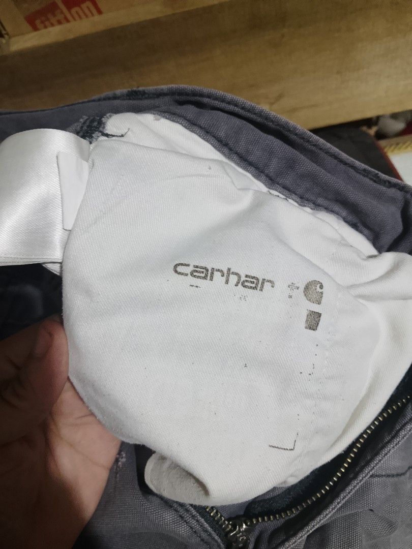 Carhartt cargo pants (Category: Jeans) located in Surigao. Submitted by joshuabayang (Listing ID 1463228262, Image 3). Description: for sale pansabay ship bukas Carhartt cargo pants size 33-34 issue may butas lang mop gcash mod j&t.