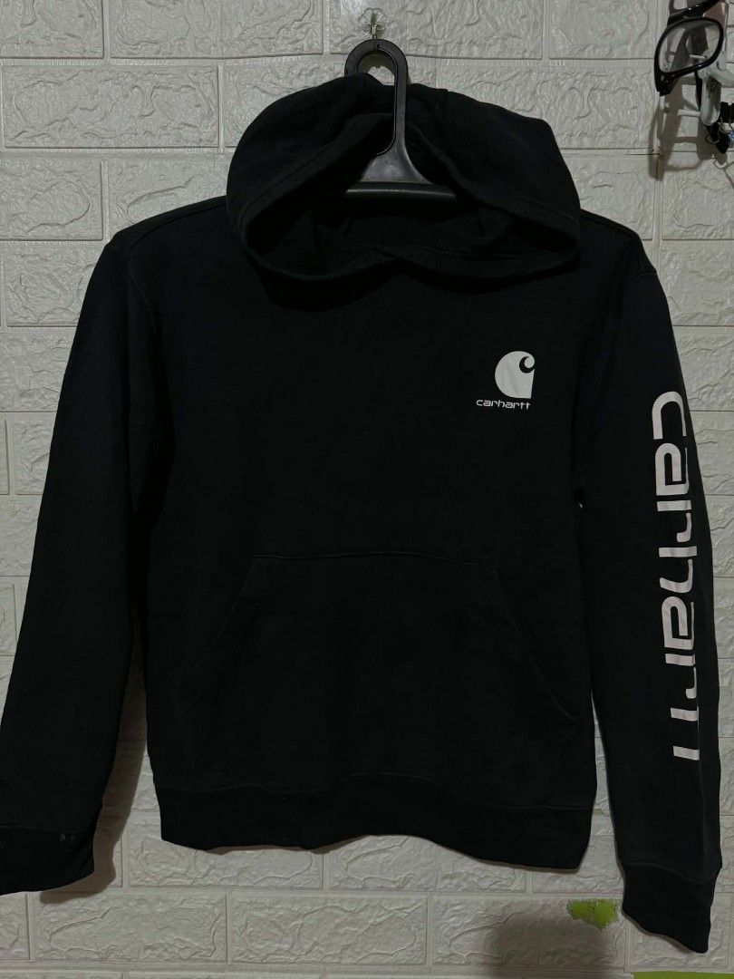 Carhartt hoodie (Category: Coats, Jackets and Outerwear) located in Manila. Submitted by rapthriftshit (Listing ID 1463245227, Image 1). Description: dimes W25/L22.