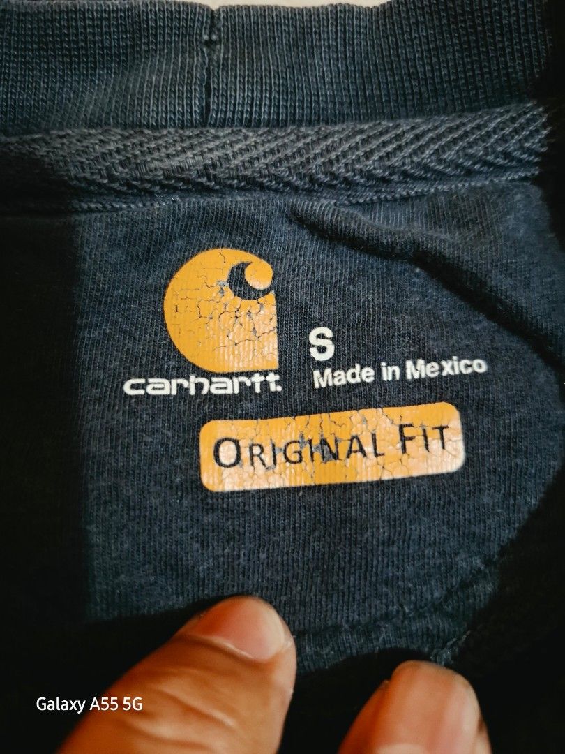 CARHARTT LONGSLEEVE SWEATSHIRT (Category: Coats, Jackets and Outerwear) located in Antipolo. Submitted by goldentiger-ac44 (Listing ID 1463264997, Image 2). Description: CARHARTT LONGSLEEVE SIZE SMALL AND MEDIUM GOOD CONDITION NO PINHOLES ONLY SIGN OF USAGE COLOR RATE 8.5/10 PRICE 575 AS PACK 1K ANTIPOLO CITY.