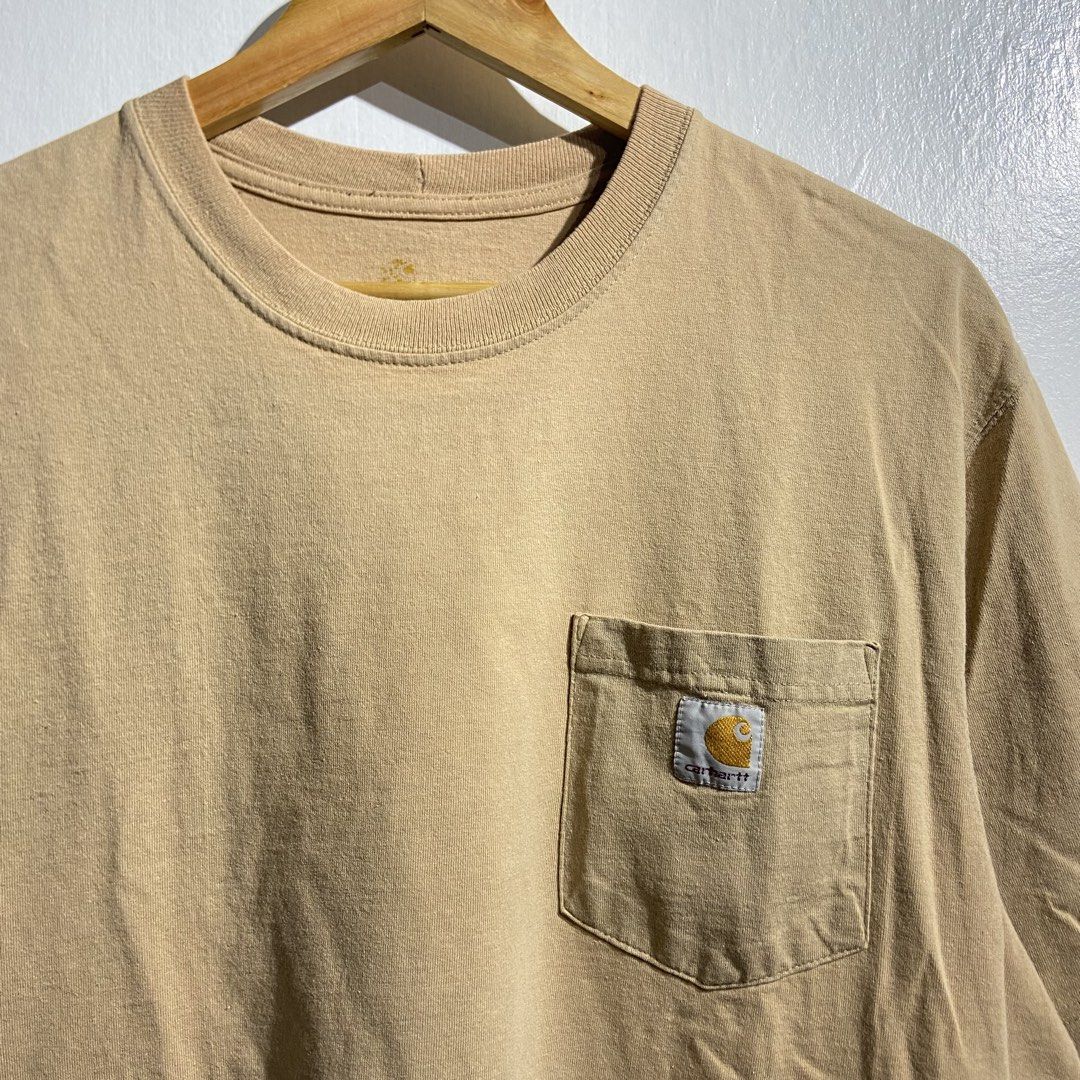Carhartt Pocket Logo (K87-DES) (Category: Tshirts & Polo Shirts ) located in Roxas City. Submitted by gudstealz (Listing ID 1463302994, Image 2). Description: Carhartt Pocket Logo (K87-DES) Condition: 9.2/10 Color rate: 9.2/10 Issue: None (Color may vary due to lighting) - Size: Large to Xlarge Measurements: Length 30 Width 23.