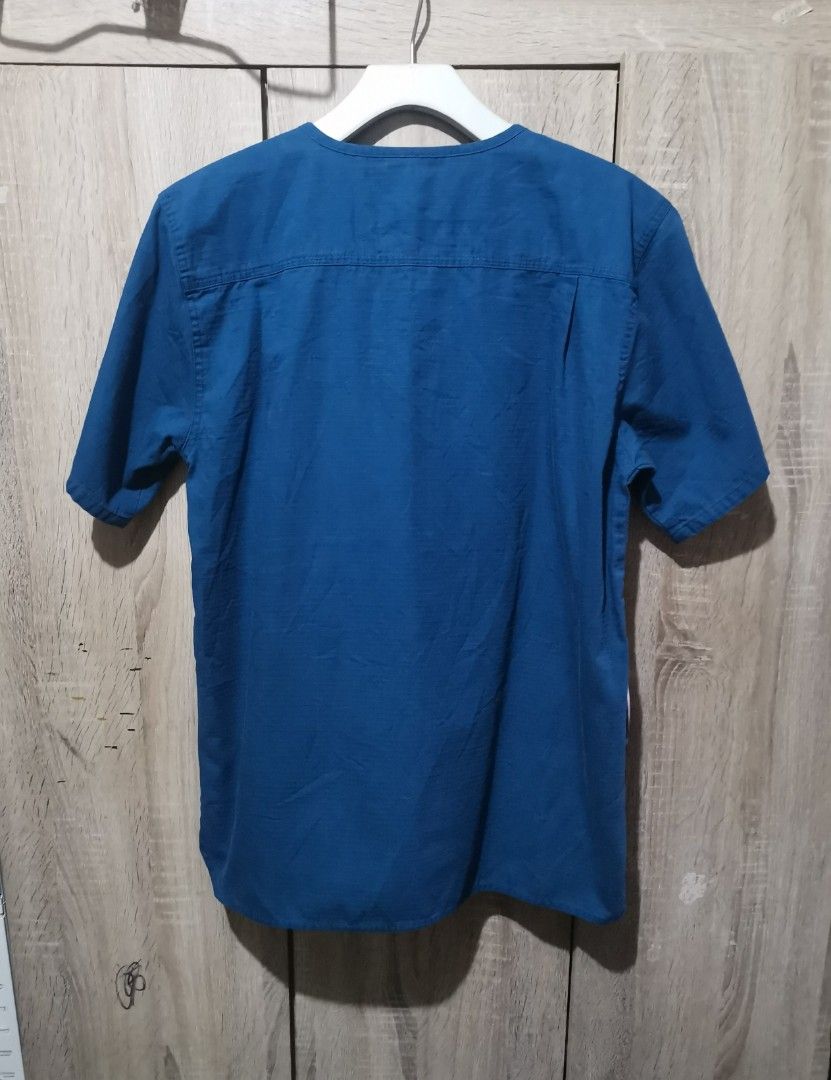 Carhartt scrub top xs (Category: Others Tops) located in San Pedro. Submitted by thriftersthrift (Listing ID 1463125300, Image 2). Description: Width(inches) :19 Length(inches) :27 Good condition Already wash Color rate : 9.5 /10 🌵ALL ITEMS ARE FROM UKAY BALE SO MANAGE YOUR EXPECTATION 🌵 ASK SELLER FOR MORE INFORMATION COLOR MAY CHANGE TRU LIGHTING.