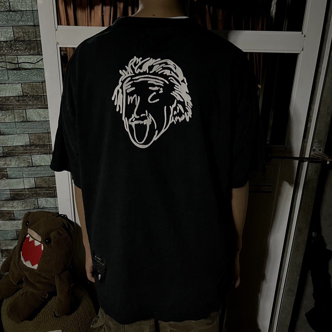 CARHARTT X MADNESS EINSTEIN (Category: Tshirts & Polo Shirts ) located in Orani. Submitted by pulverize_tht_ho3 (Listing ID 1463140880, Image 2). Description: CARHARTT X MADNESS EINSTEIN dimes: 22x28 condition: 9/10 flaw/s: minimal 4 dots white paint stain and minimal cracks check slides for the details.