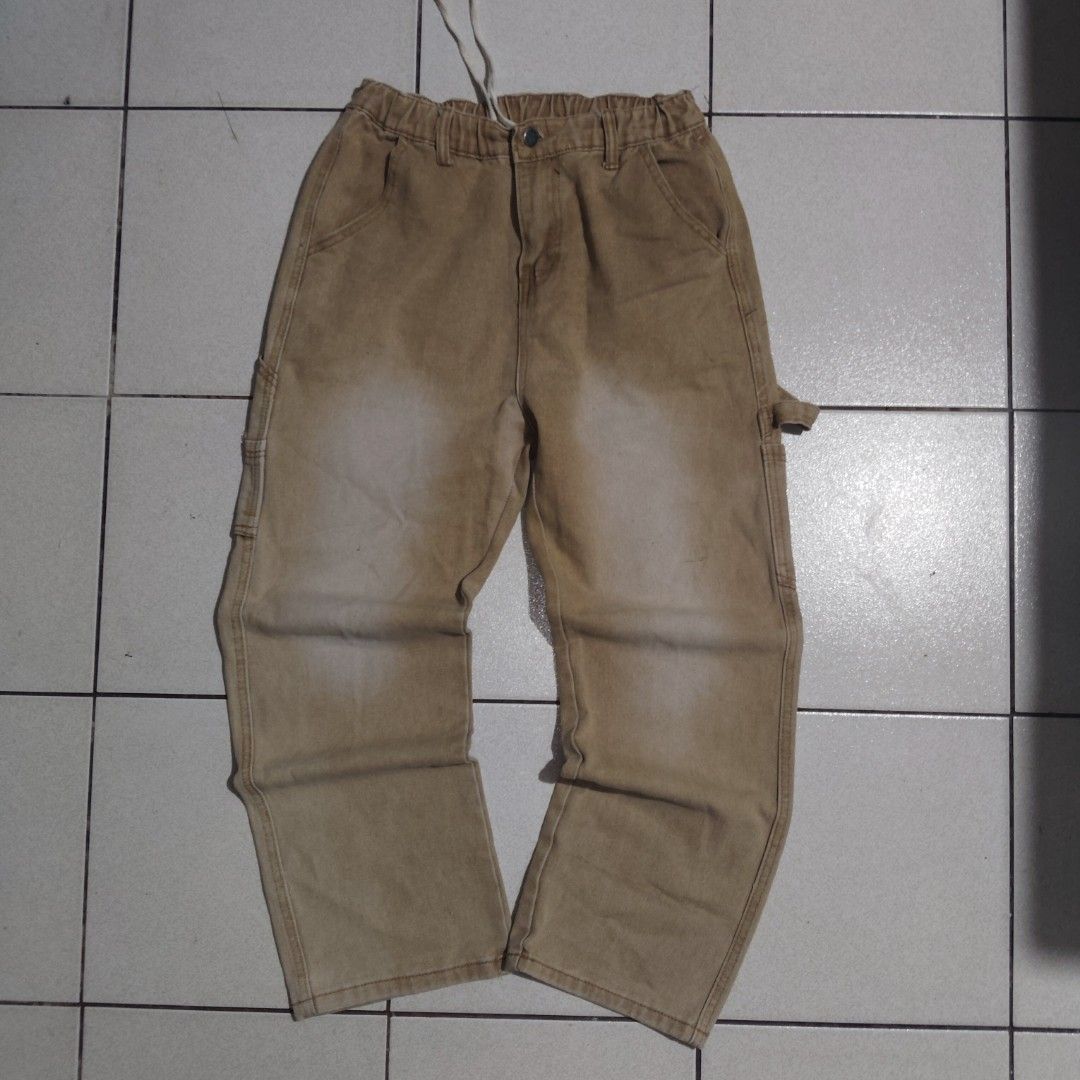 CARPENTER PANTS (Category: Jeans) located in Victorias. Submitted by purelion-6f41 (Listing ID 1463238279, Image 1). Description: size 32.