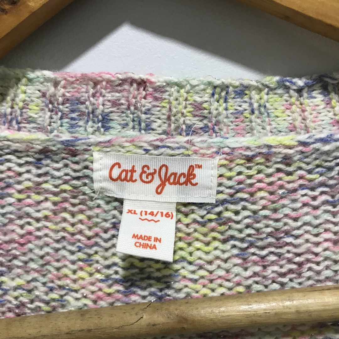 CAT & JACK Knit Cardigan (Category: Coats, Jackets and Outerwear) located in Cavite. Submitted by tanya.valentin (Listing ID 1463296252, Image 3). Description: - 25x25.