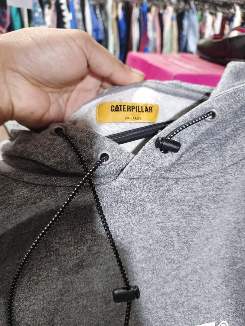 Caterpillar hoddie jacket (Category: Activewear) located in Odiongan. Submitted by thriftngo26 (Listing ID 1463152335, Image 2). Description: .
