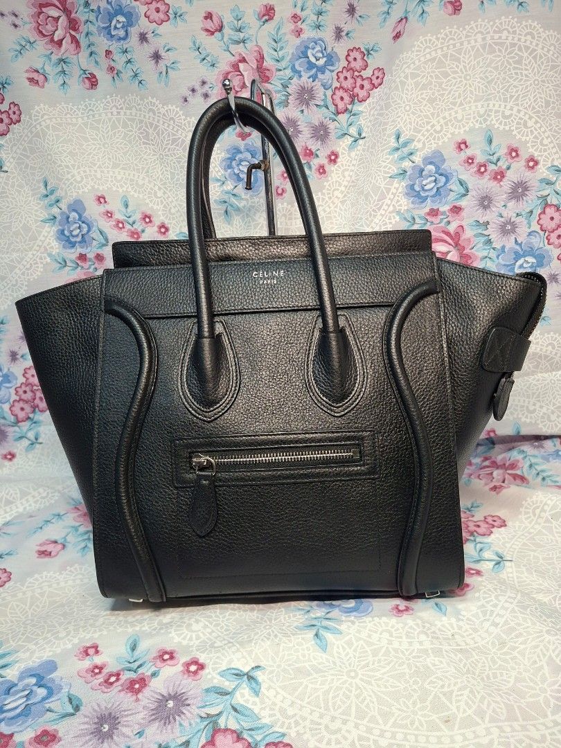 CELINE LEATHER HANDBAG (Category: Tote Bags) located in General Mariano Alvarez. Submitted by adonid (Listing ID 1463171614, Image 1). Description: GOOD CONDITION CELINE LEATHER HANDBAG NORMAL SIGN OF USAGE NO ISSUE.