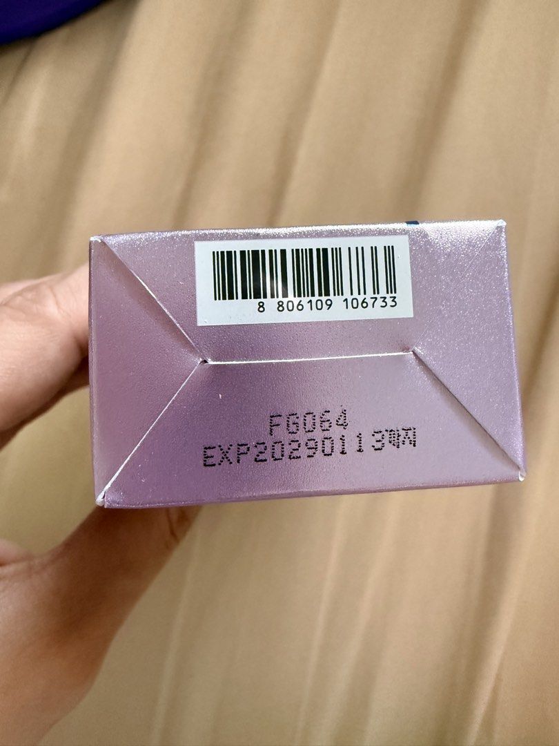 Centellian 24 Expert Madeca Cream Active Renew PDRN (Category: Face Care) located in Pasay City. Submitted by anndrias (Listing ID 1463147910, Image 3). Description: - Authentic Centellian 24 Expert Madeca Cream - Active Renew PDRN formula - Key Ingredients: TECA, PDRN, Panthenol - Size: 50 ml / 1.69 fl. oz. - Expiry Date: 2029-01-13 RFS: Double purchase.