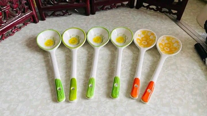 Ceramic spoon (Category: Bathroom & Kitchen Fixtures) located in Cebu City. Submitted by coolfish.fe091f (Listing ID 1463129750, Image 2). Description: 30phh each 22pcs available.