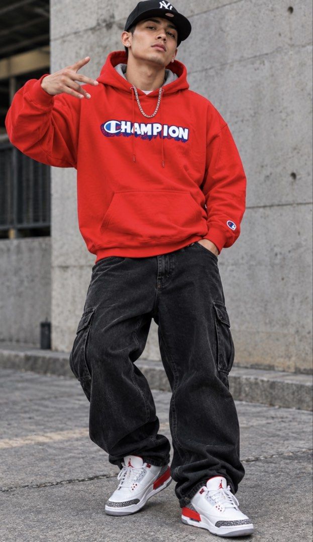 Champion Powerblend Fleece Pullover Hoodie (Category: Coats, Jackets and Outerwear) located in Argao. Submitted by topoyyow08 (Listing ID 1463149534, Image 1). Description: MOP:GCASH MOD:J&T Price + Sf PM FOR MORE INFO 📩📩📩.