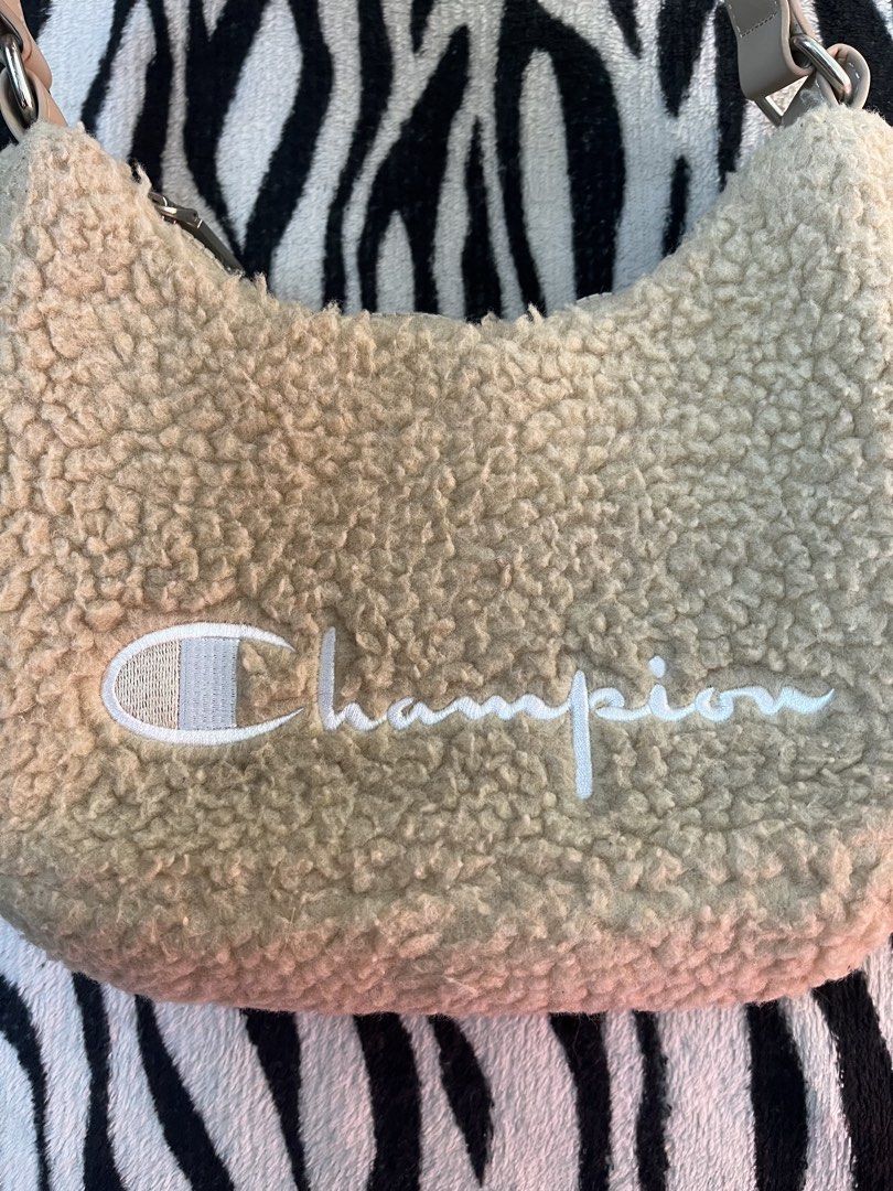 Champion sherpa bag (Category: Shoulder Bags) located in Manila. Submitted by royaldripmanila (Listing ID 1463132726, Image 2). Description: No issue W11 L7.