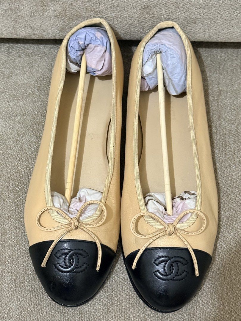 Chanel 2 tone Cap Toe (Category: Flats & Sandals) located in Quezon City. Submitted by in_vogue (Listing ID 1463193695, Image 1). Description: ⚠️ DISCLAIMER | PLEASE READ CAREFULLY 1. All items are PRELOVED luxury shoes sourced from Japan (JP). 2. Items are shipped in excellent to good condition based on our quality standards. Once the item has been shipped, any damage, wear, or issues that may arise are beyond the seller’s responsibility. Please
