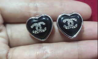 (Category: ) located in . Submitted by luxesparkle (Listing ID 1463266938, Image 1). Description: .