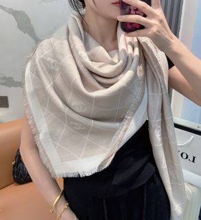 (Category: ) located in . Submitted by sell0ra_fashion (Listing ID 1463175019, Image 1). Description: .