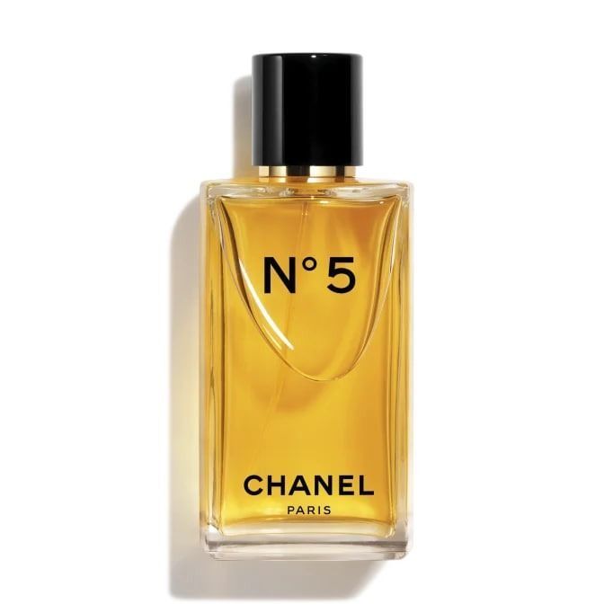 CHANEL N°5 EAU DE TOILETTE SPRAY 50ml (Category: Fragrance & Deodorants) located in Manila. Submitted by april_sixteen (Listing ID 1463186642, Image 2). Description: - Authentic Chanel N°5 Eau de Parfum Spray - Iconic and timeless fragrance - Comes in original bottle - Ideal for gifting or personal collection.